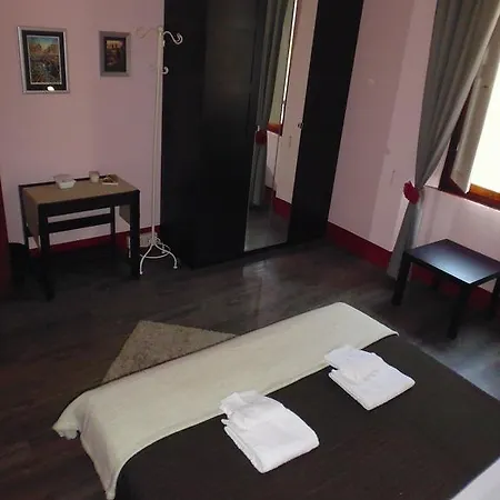 Casa Dei Servi Гостьовий будинок